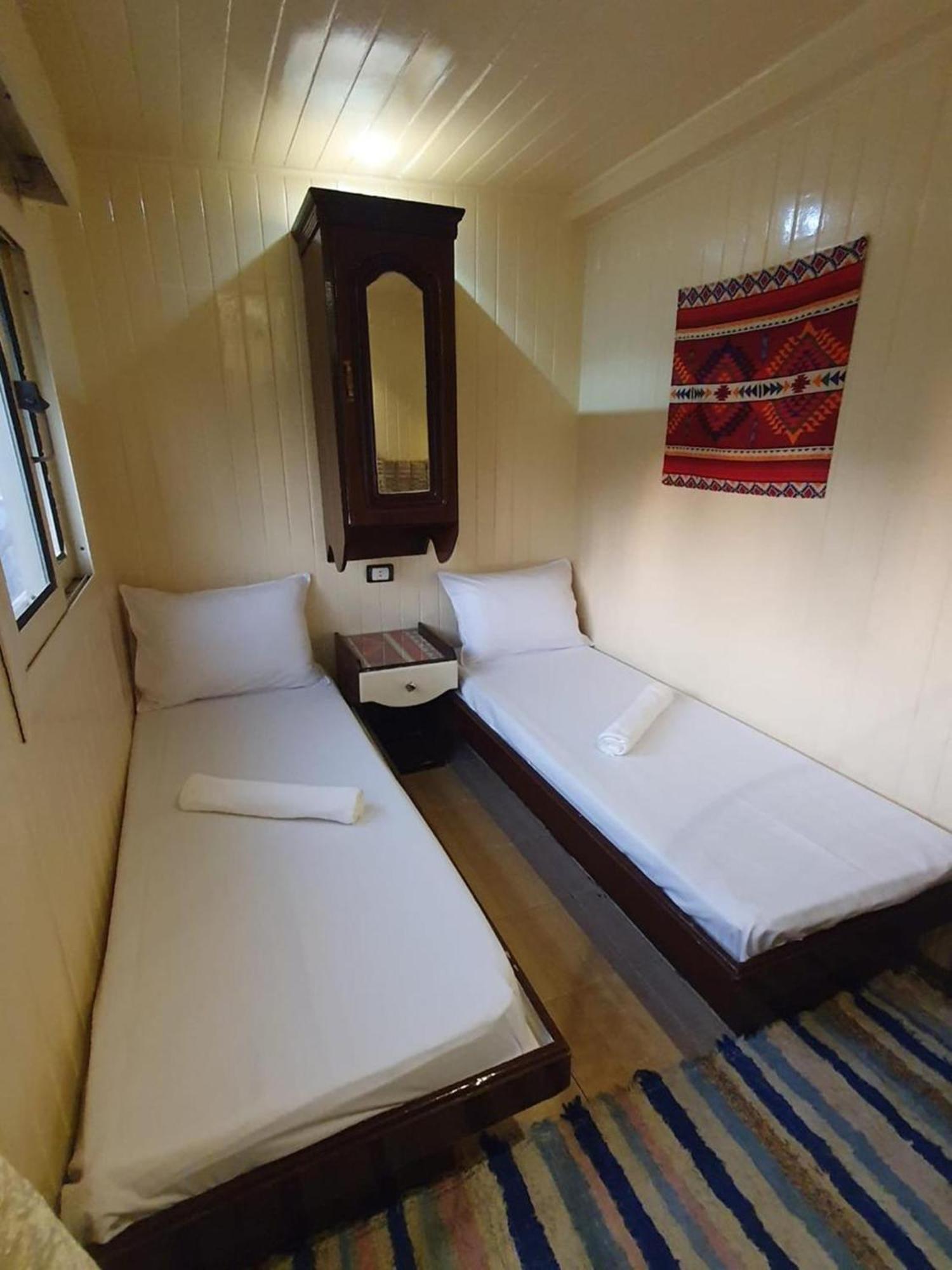 Moon Boat Hotel Luxor Buitenkant foto